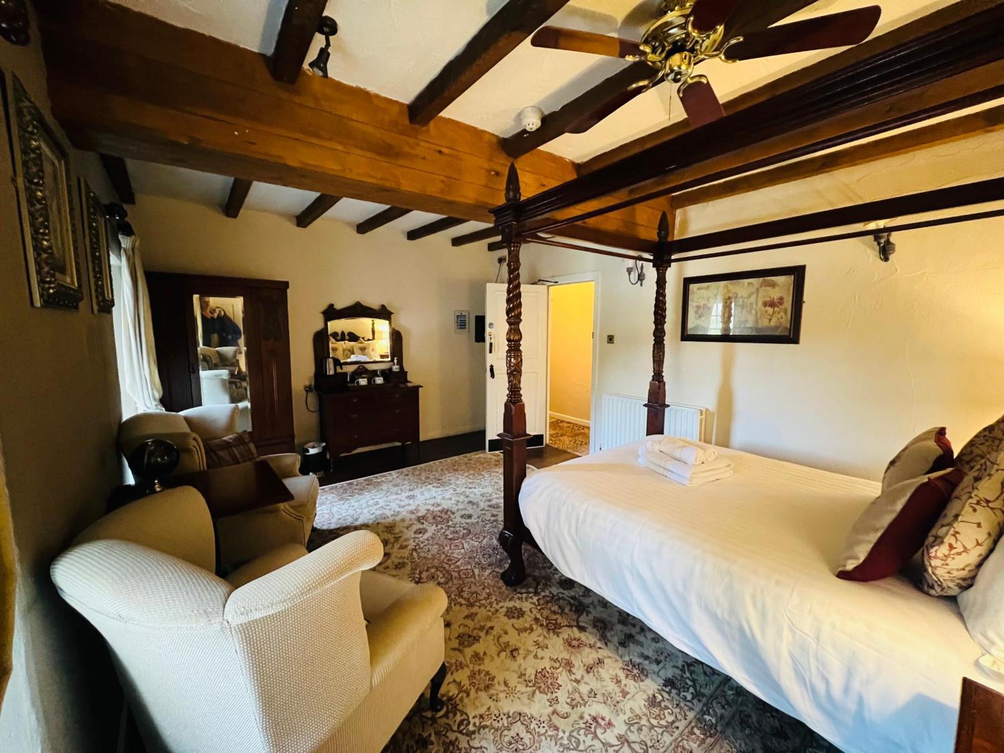 Peak Hotel Castleton Castleton  Ngoại thất bức ảnh
